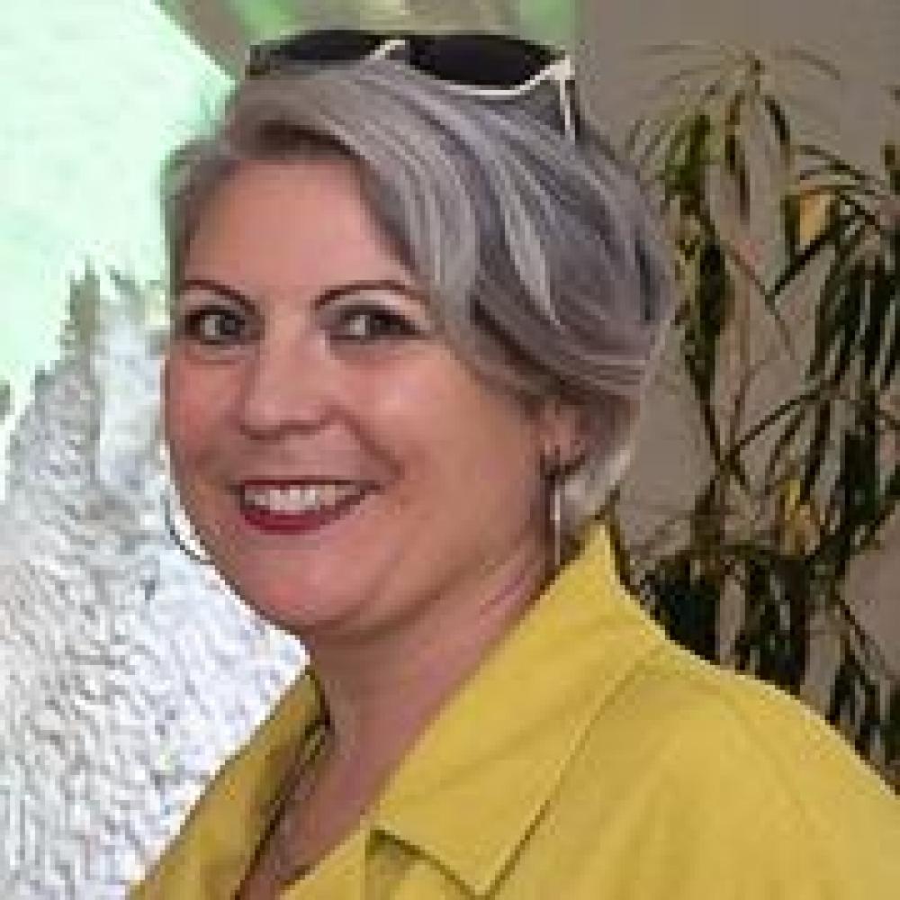 Dr Sharon Webb